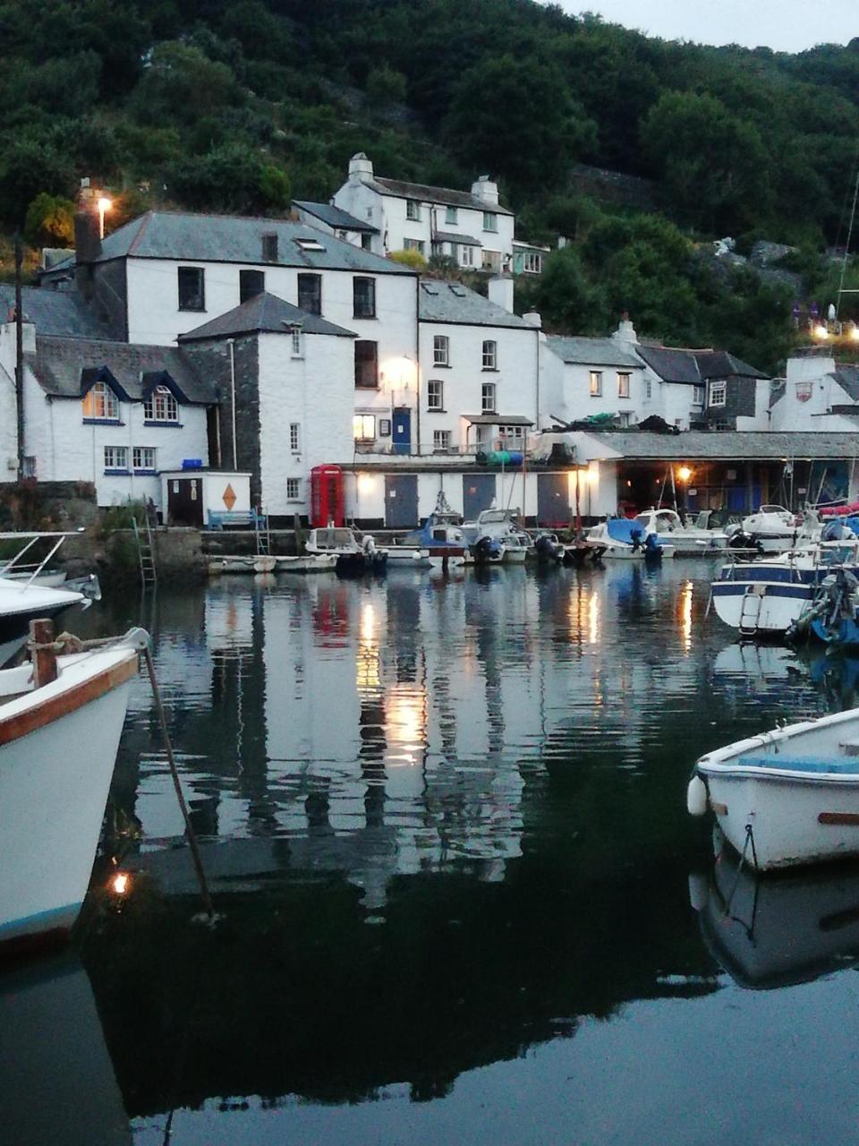 The House On The Props Bed & Breakfast Polperro Exterior photo