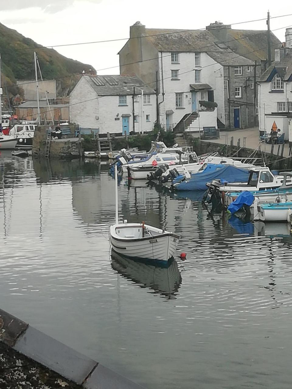 The House On The Props Bed & Breakfast Polperro Exterior photo